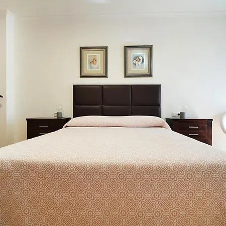 Apartamento Con Piscina Y Vistas Al Mar En *