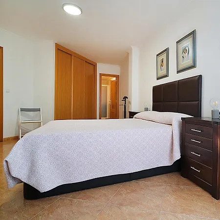 Con Piscina Y Vistas Al Mar En *