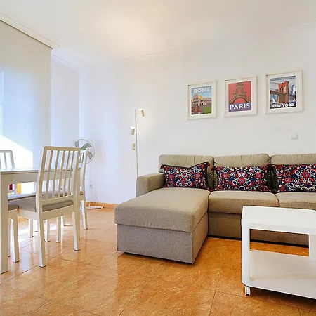 Con Piscina Y Vistas Al Mar En *
